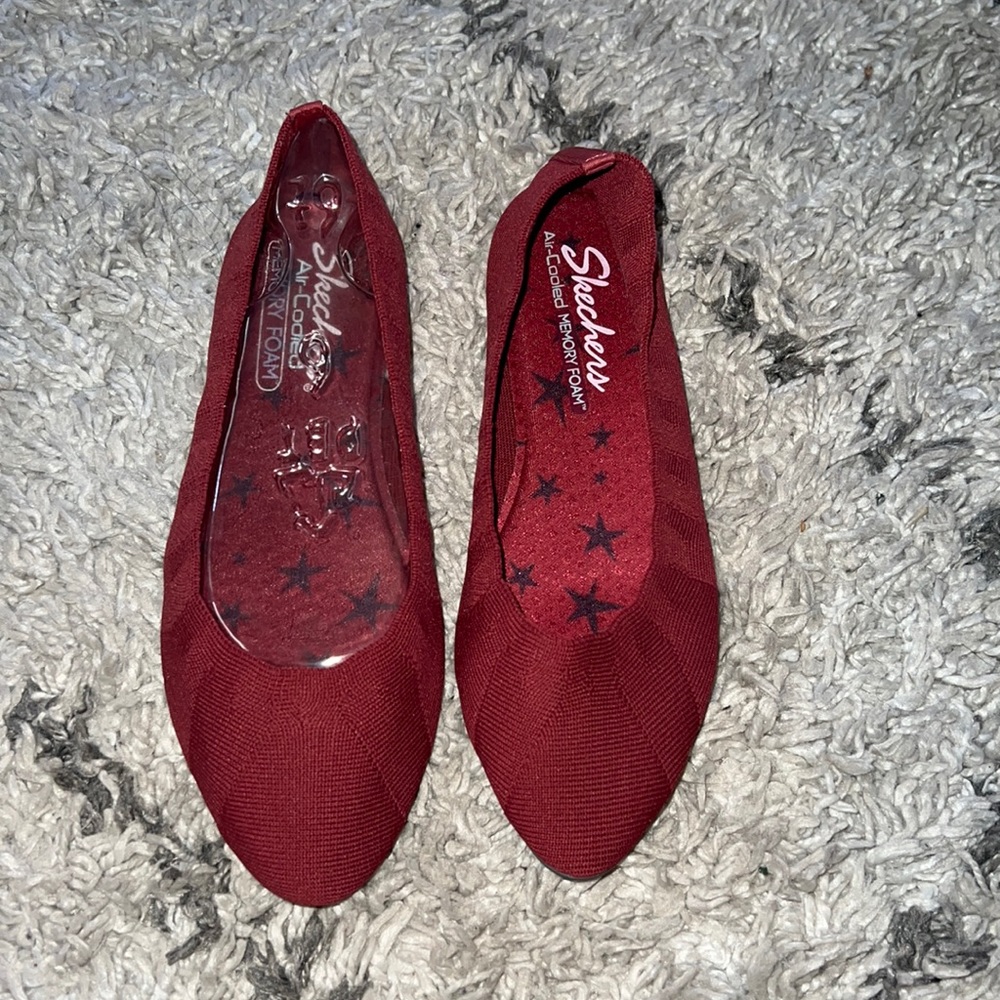 Women’s flats